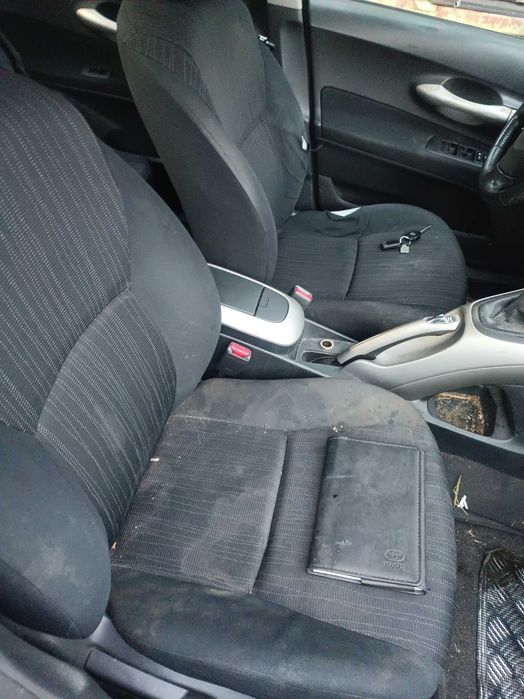 Тойота Аурис  2,0 Д4Д / Toyota Auris D4D  E15 - на части