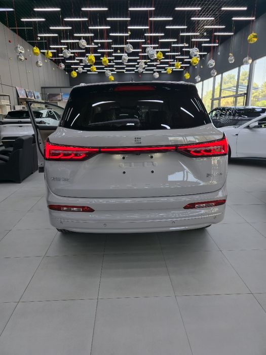 Dongfeng Landian E 5 + sotiladi rasmiy