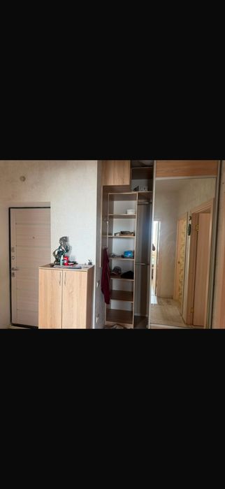 Продается трех комнатная квартира
