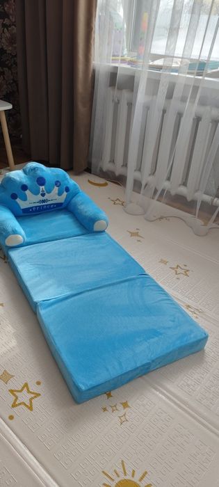 Продам мягкое детское кресло