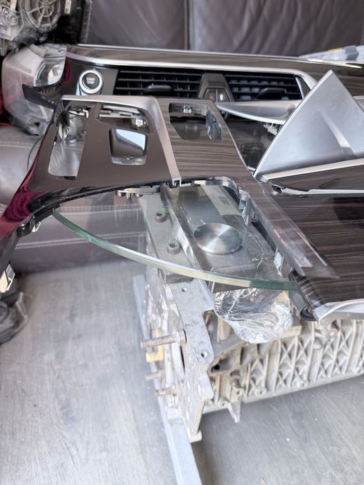 Интериорни лайсни Бмв Г30(laisni Bmw G30)