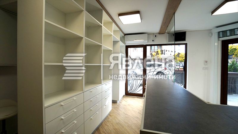 Дава се под наем Магазин в София, Дианабад - 42 кв.м за 570 € - Снимка #1