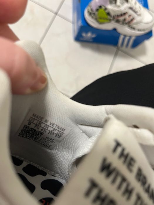 Adidas маратонки