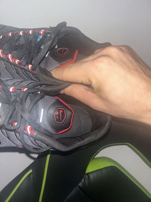 Nike tn negru cu rosu