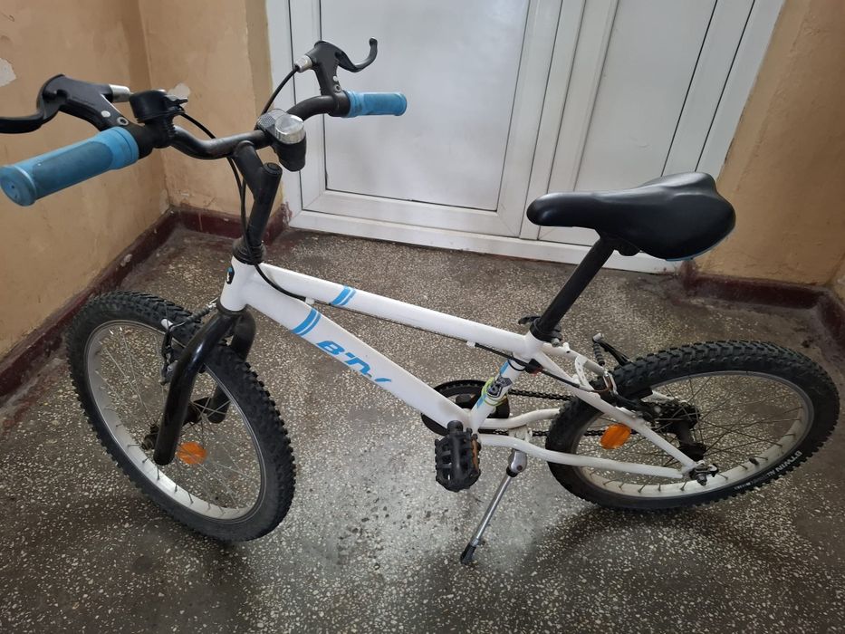 Bicicleta B Twin alba 20 inch
