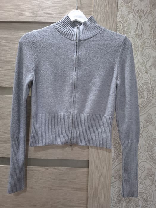 Продам женские кофты