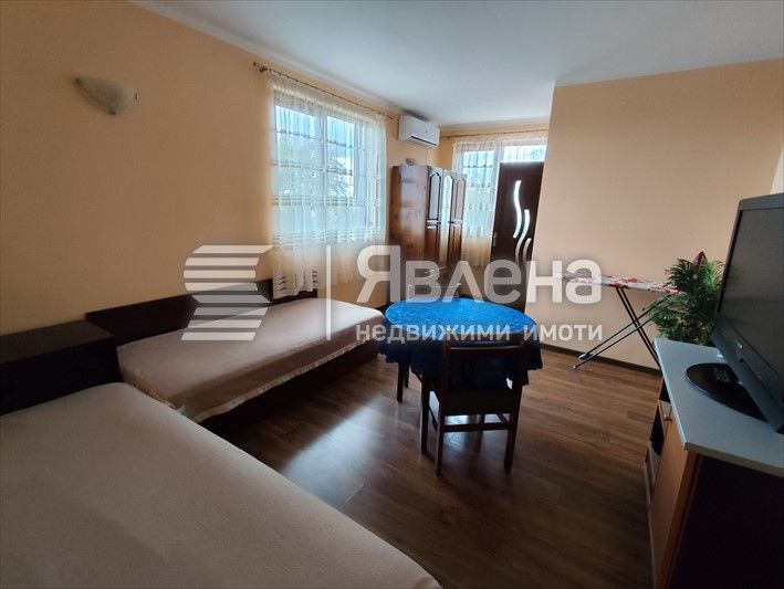 Продава се Къща в с. Яребична, Област Варна - 185 кв.м за 1244 €/кв.м - Снимка #2