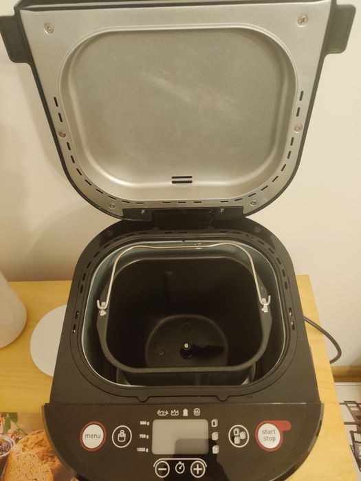 Vând Masina de paine Tefal Pain & Délices PF240,