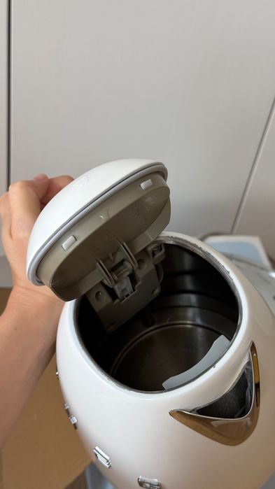 Fierbător Smeg 1,7 l