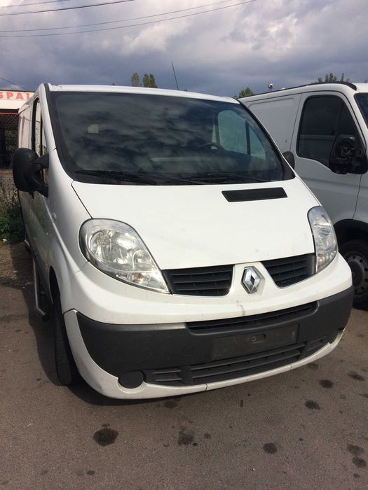 Dezmembrari Opel Vivaro/Renault Trafic 2.0 DTI M9R 2006 - 2014