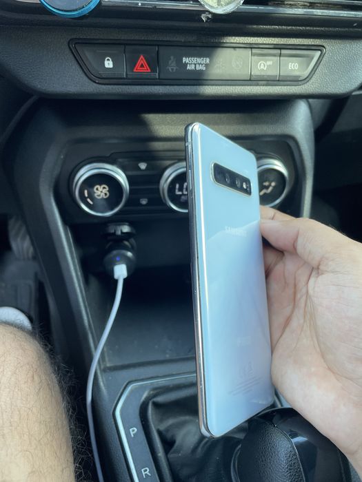 Samsung s10