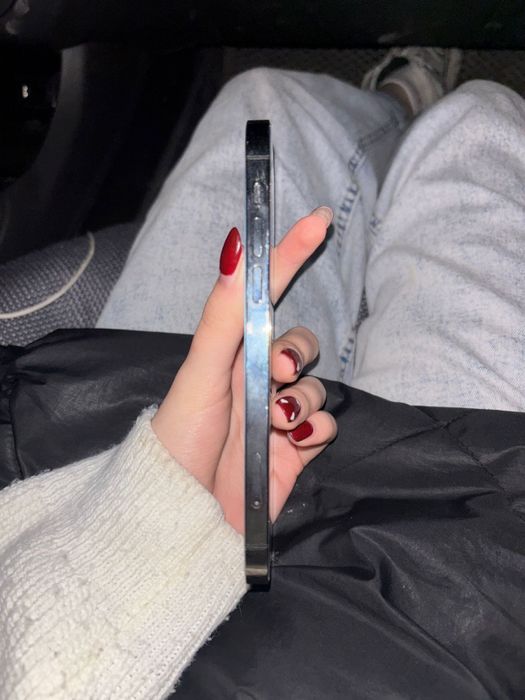 Iphone 12 pro продам