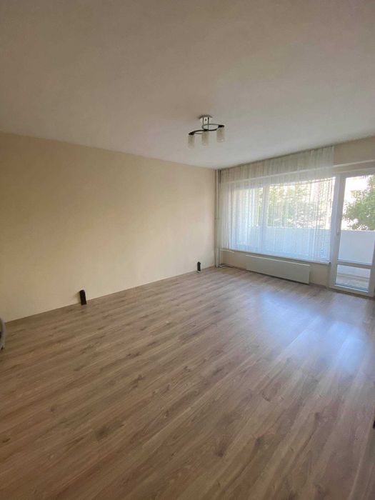 Дава се под наем Двустаен апартамент в Бургас, Славейков - 45 кв.м за 165 € - Снимка #3