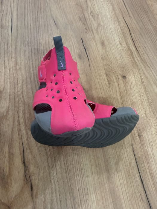 Детски сандали Nike  N26,като нови!
