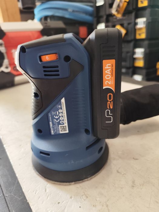 Акумулаторен ексцентършлайф виброшлайф DEXTER +2Ah