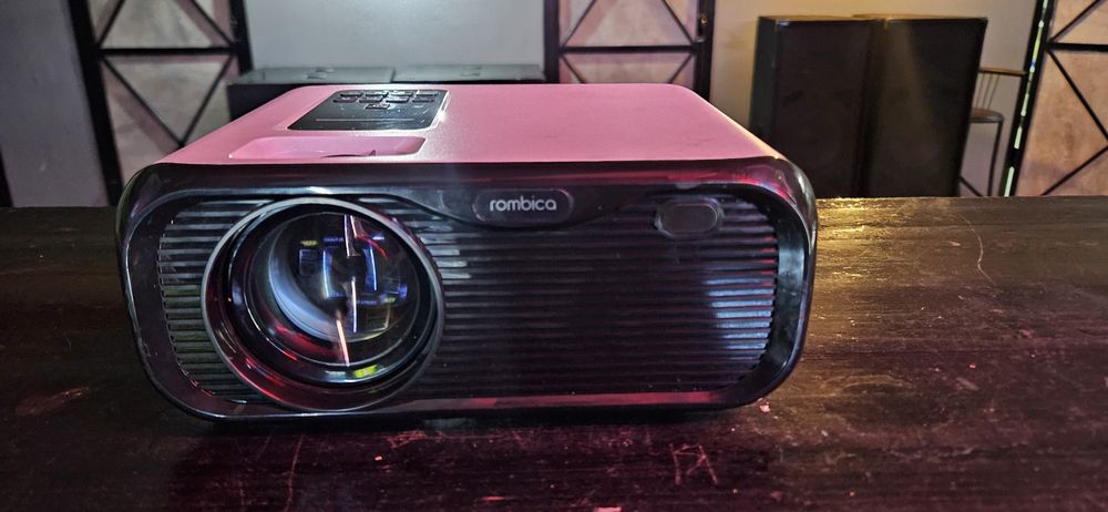 Продам проектор Raybox rombica