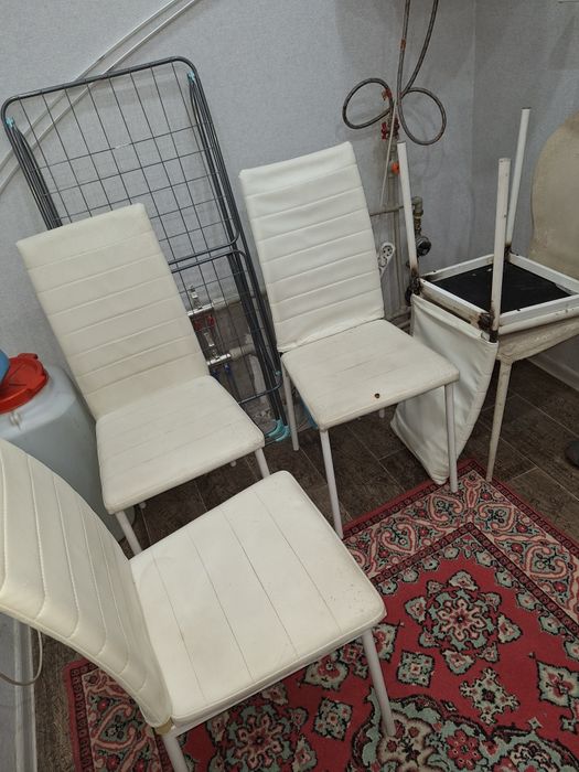 Продам стулья для кухни