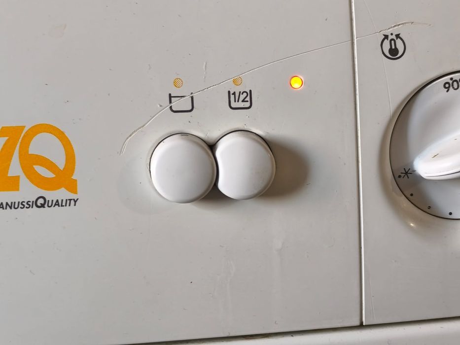 Продам стиральную машину