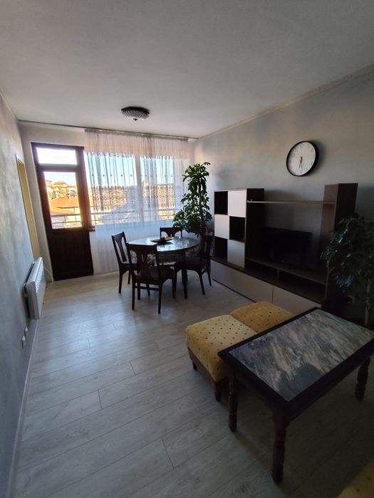 Дава се под наем Тристаен апартамент в Панагюрище - 70 кв.м за 229.5 € - Снимка #1