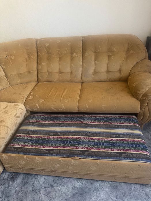 Бесплатно отдам диван