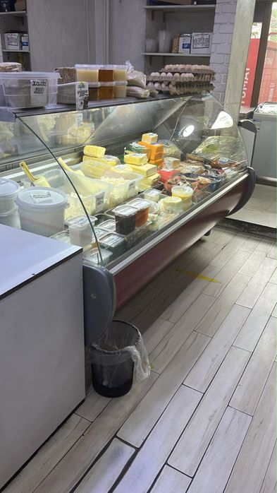 Витринный холодильник