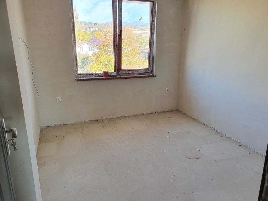 Продава се Тристаен апартамент в Казанлък - 90 кв.м за 963 €/кв.м - Снимка #5