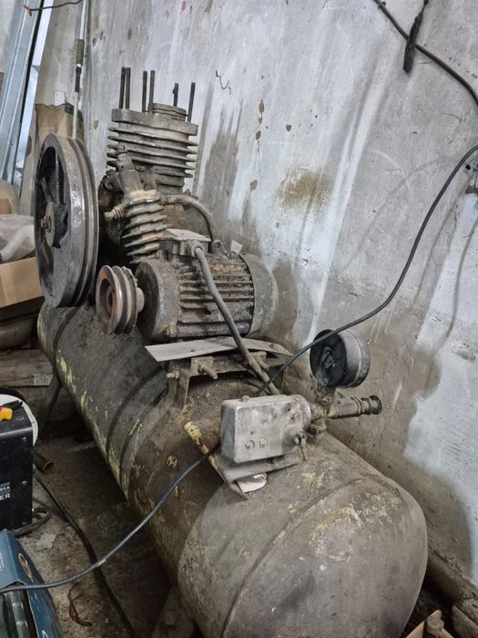 Продам компрессор Советский