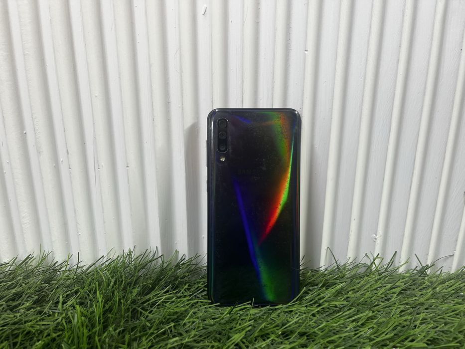 телефон Samsung A50 64 gb
