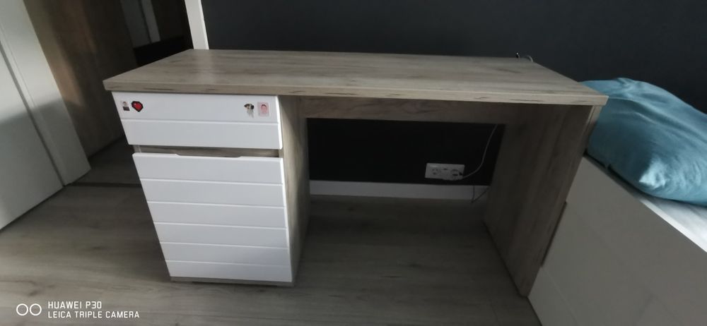Birou copii simplu