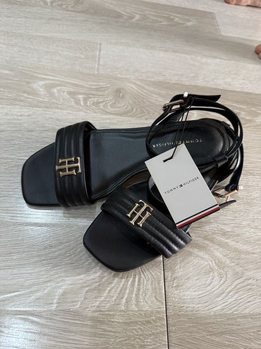 Новые сандалии Tommy Hilfiger 36 размер