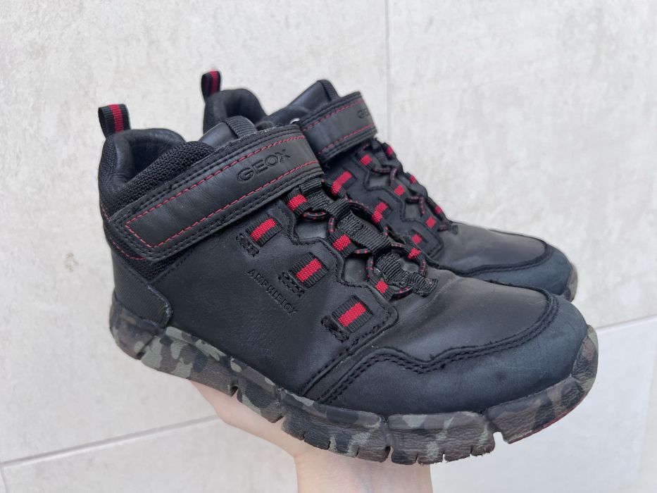 Geox обувки за момче номер 32