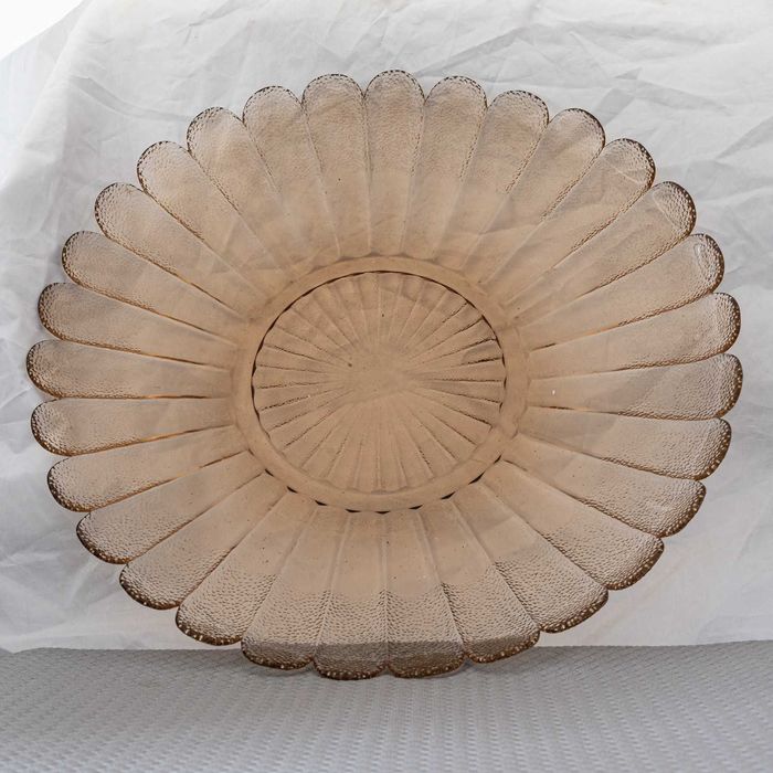 Стъклени чаши, чинии, купи, купички, тави, Кристални купички и чаши