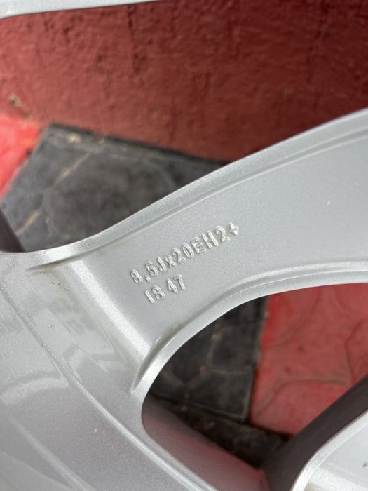 Vand kit rezerva Range Rover/Land Rover 255/55/R20 NOUA!