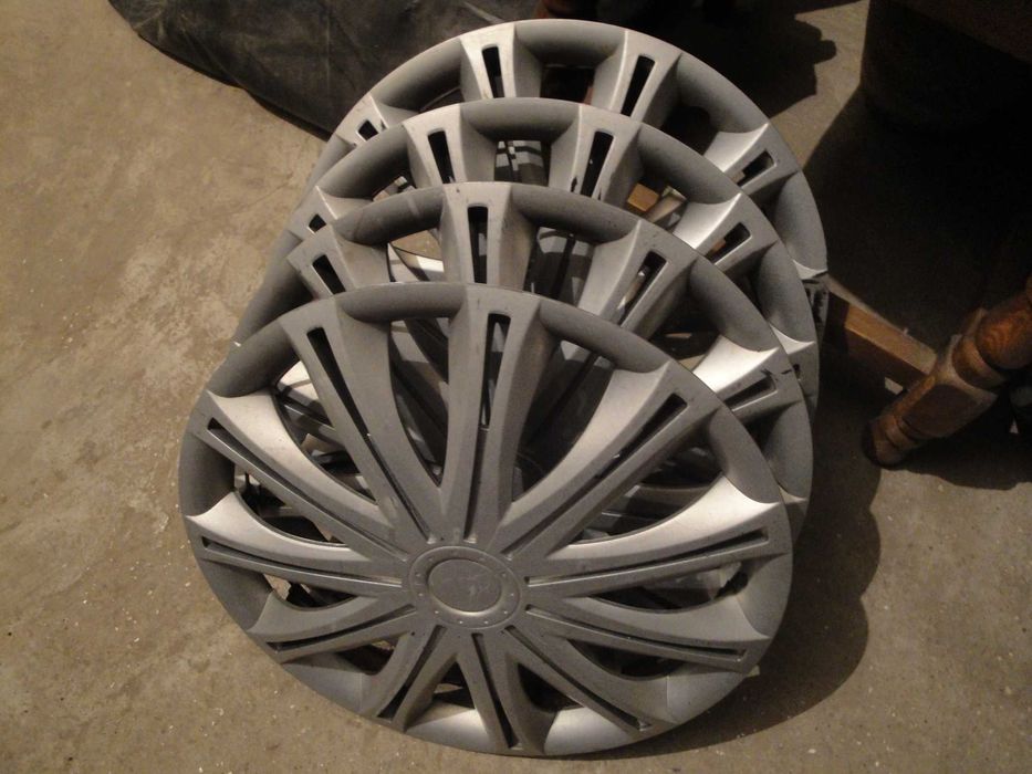 Автомобилни джанти 14 цола с тасове