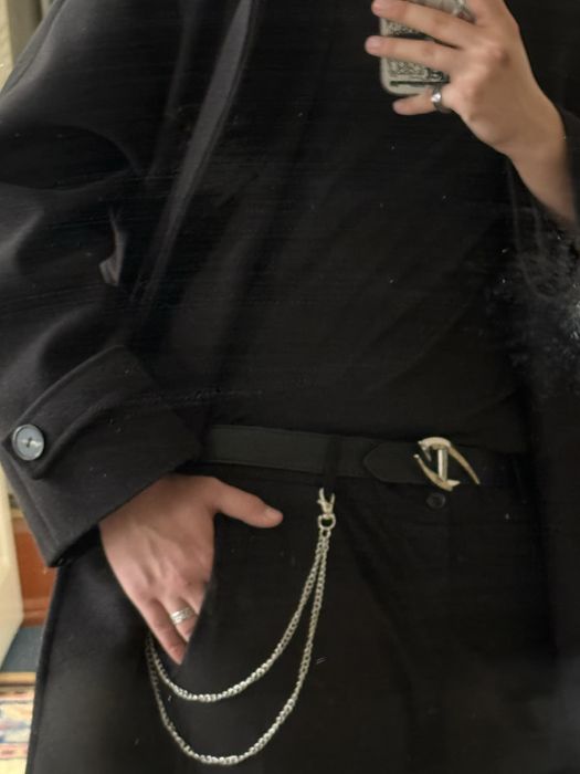 Ремень с инициалом D