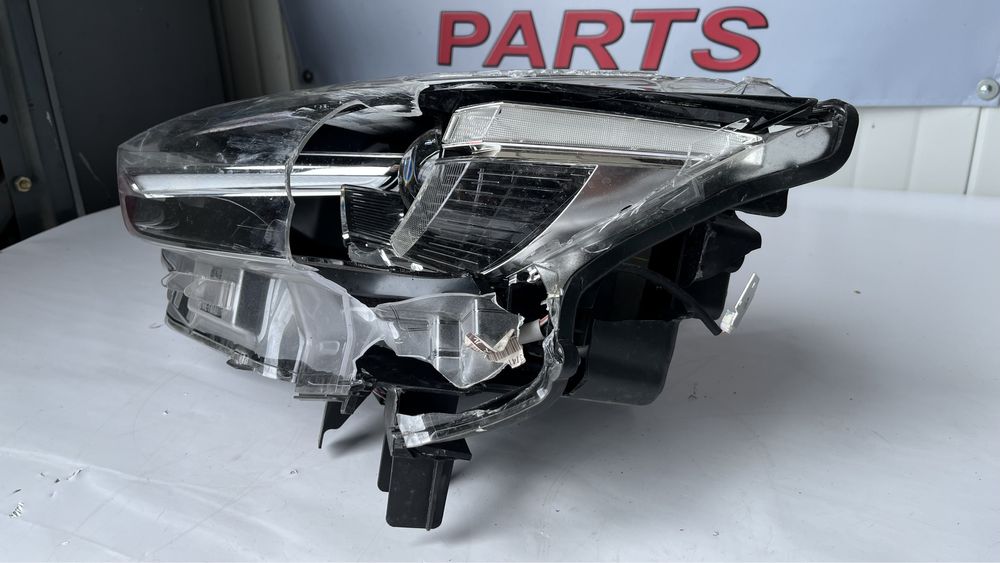 Ляв фар Mazda CX-3 2014-