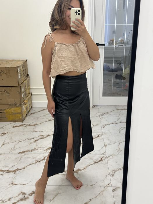 Продам кожаную юбку.