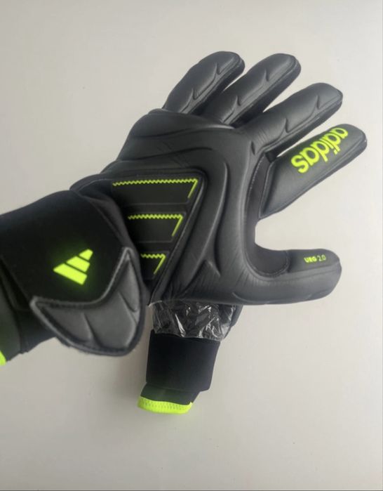 Manusi portar fotbal adidas Predator !