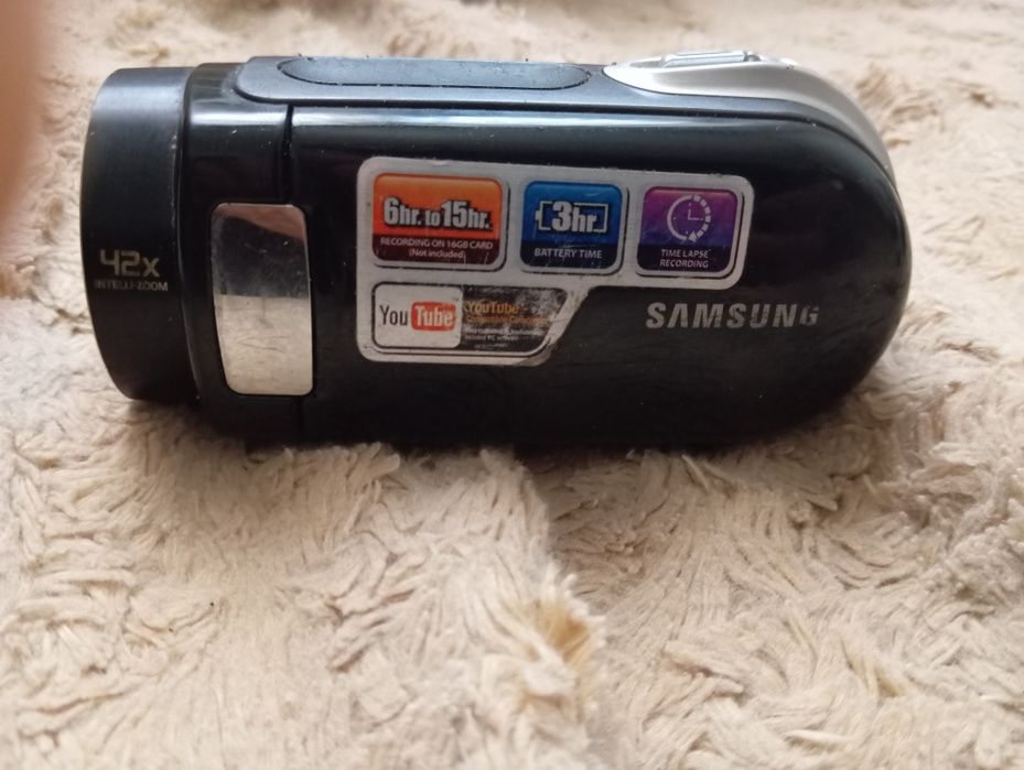 Продам видео камеру