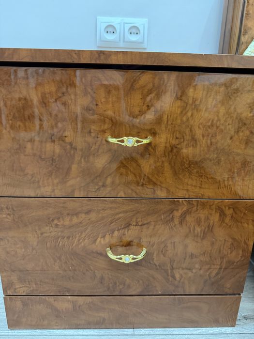 Продам спальный гарнитур шатура