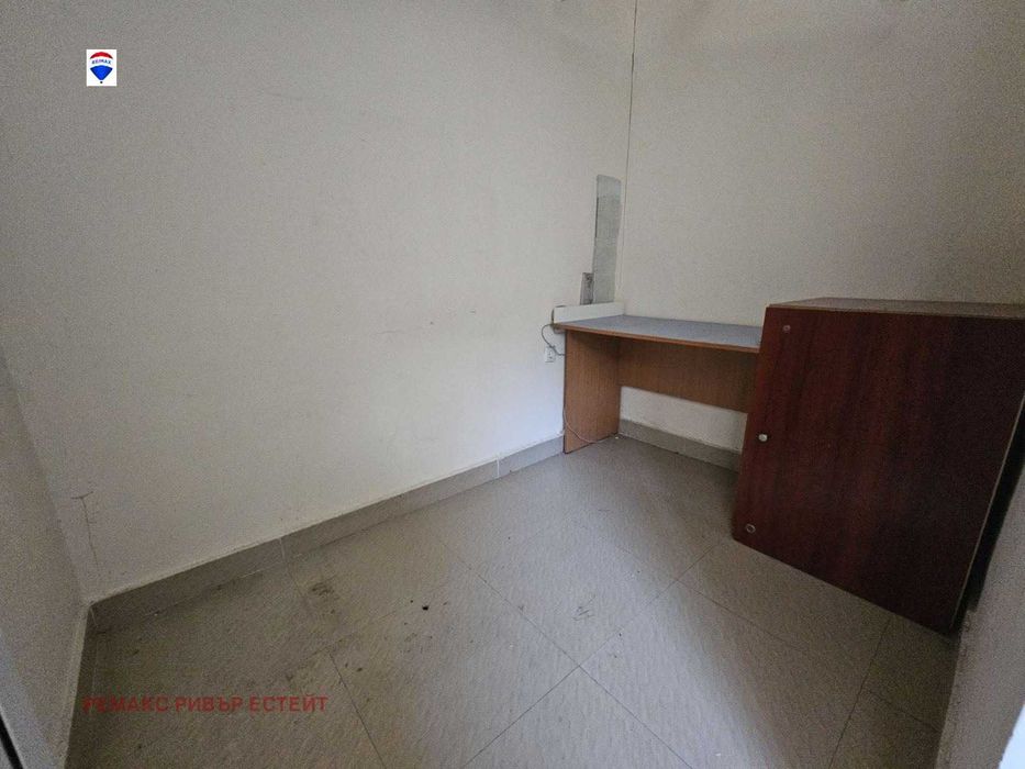 Продава се Заведение в Русе, Здравец Изток - 240 кв.м за 1734 €/кв.м - Снимка #2