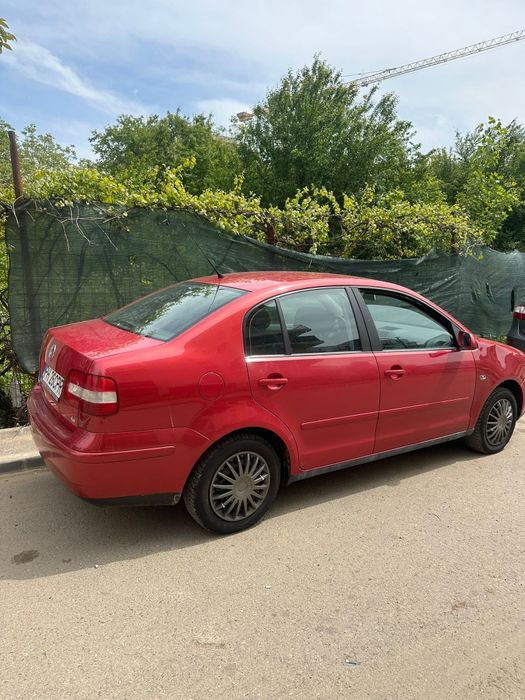 Volkswagen Polo Sedan 1.4 Benzină – 2004 – 198.000 km – AC – stare bună