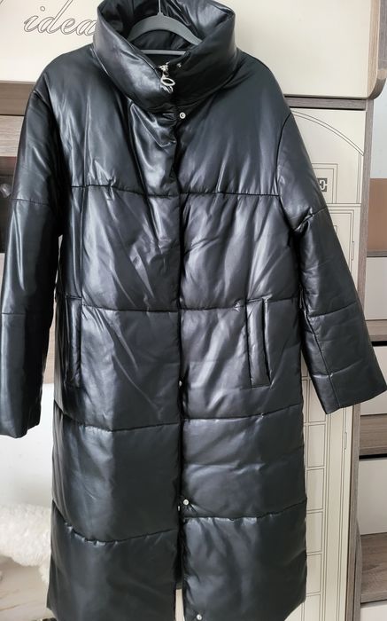 Кожаный длинный пуховик