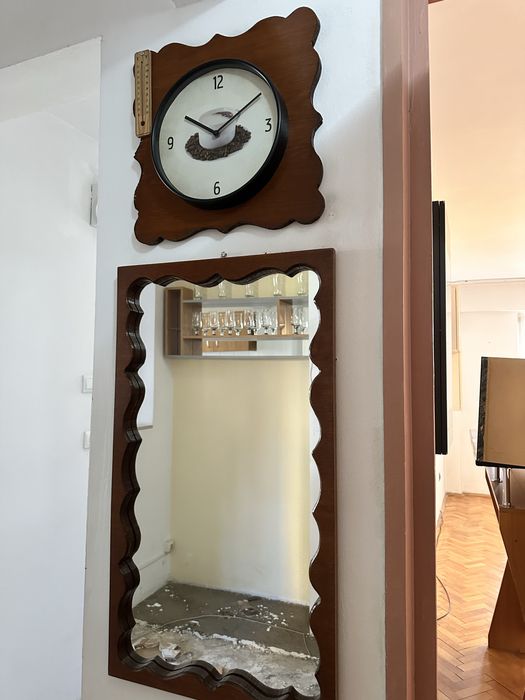 Set decorativ ceas si oglinda cu rama din lemn masiv