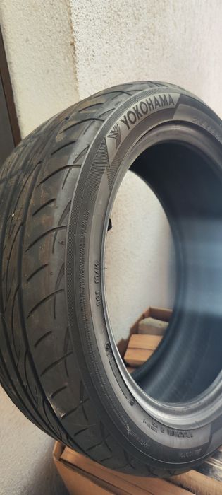 Vând anvelope Vara 215/50/17" Yokohama