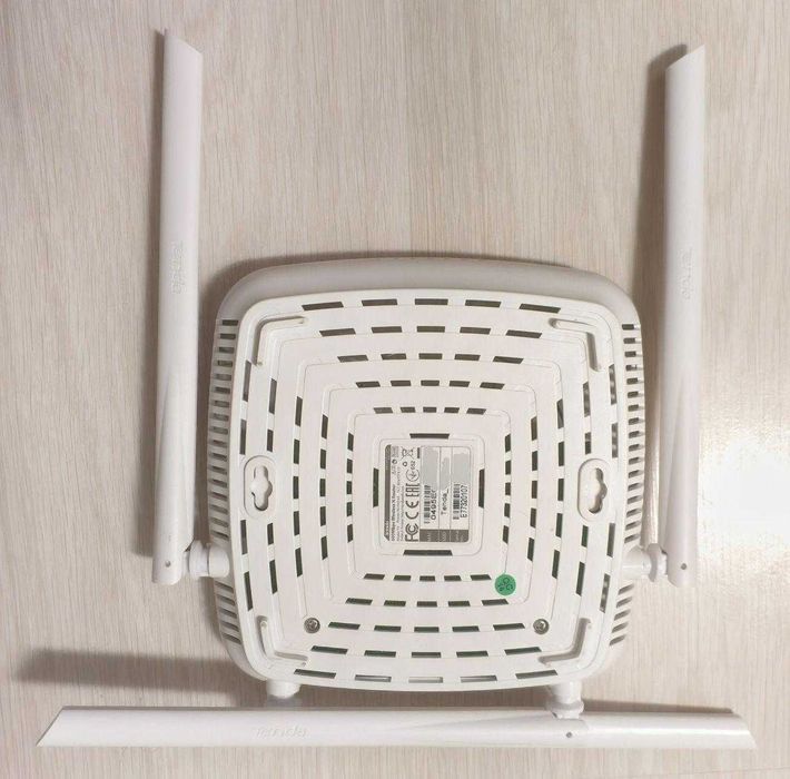 Router Tenda F9