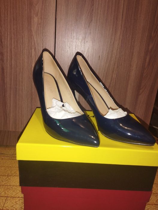 Продам Туфли классика