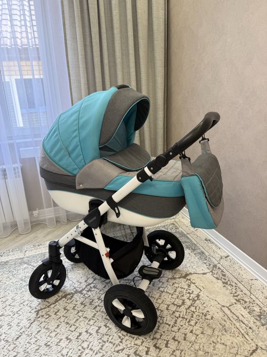 Коляска детская 3 в 1