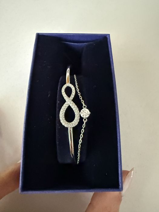 Swarovski- гривна- Infinity- 5520584