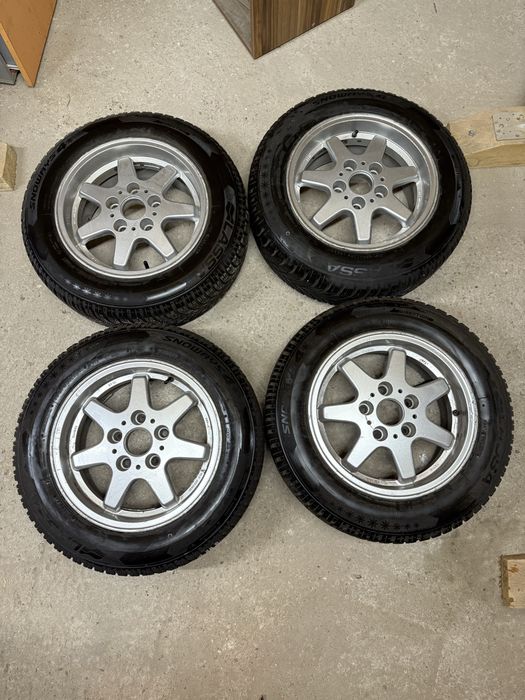 Зимни гуми с джанти за BMW